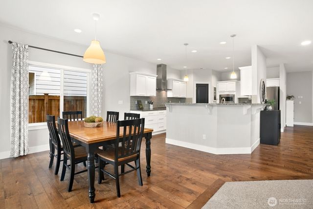 20025 6th Place W, Lynnwood, WA 98036