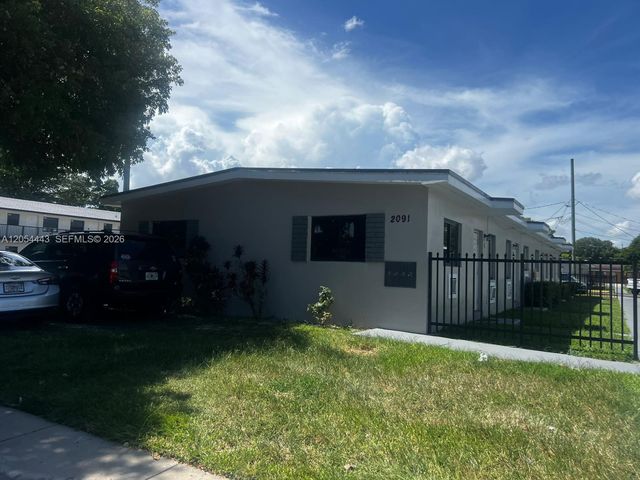 2081 NW 30st St 4, Miami, FL 33142