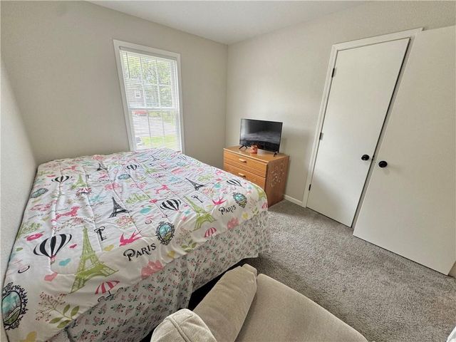 103 SW 95th Road, Warrensburg, MO 64093