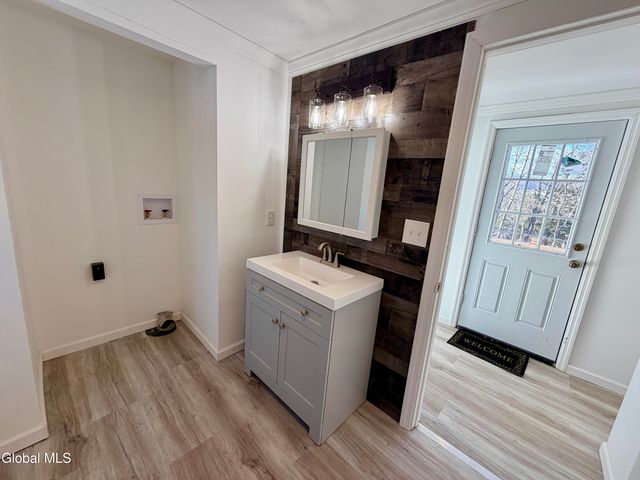 4711 Pattersonville-Rynex Corners Road, Princetown, NY 12137