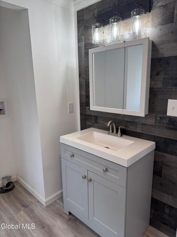 4711 Pattersonville-Rynex Corners Road, Princetown, NY 12137