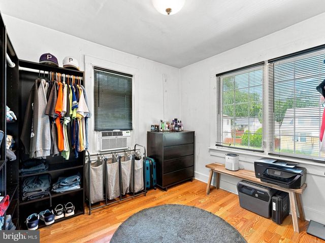 321 SYCAMORE AVE, Folsom, PA 19033