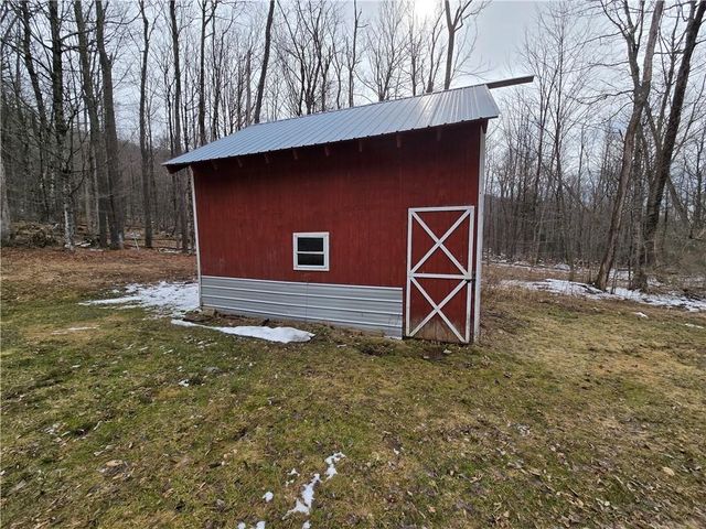 565 Ridge Road, Hancock, NY 13783