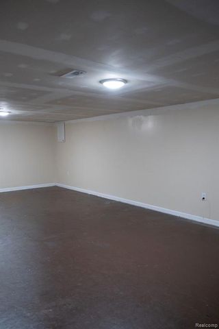 5052 Beecher Road, Flint, MI 48532