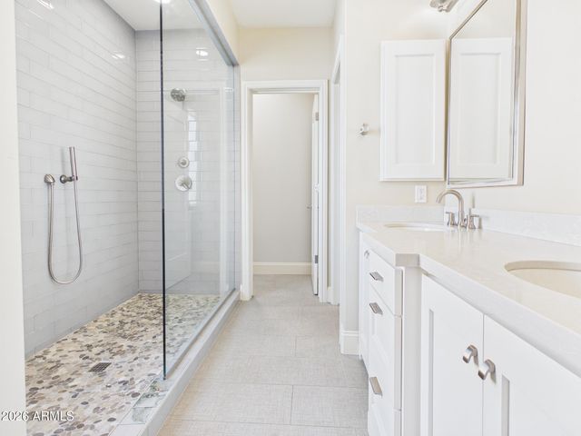 4816 N WOODMERE FAIRWAY -- 1005, Scottsdale, AZ 85251