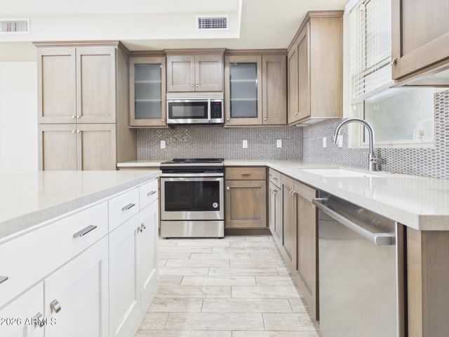 4816 N WOODMERE FAIRWAY -- 1005, Scottsdale, AZ 85251