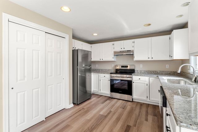 33 Fuller Ave 33, Attleboro, MA 02703