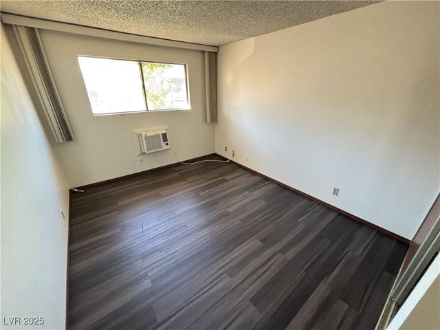 5340 Swenson Street 68, Las Vegas, NV 89119