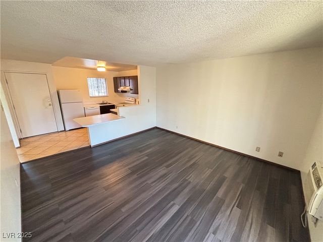 5340 Swenson Street 68, Las Vegas, NV 89119