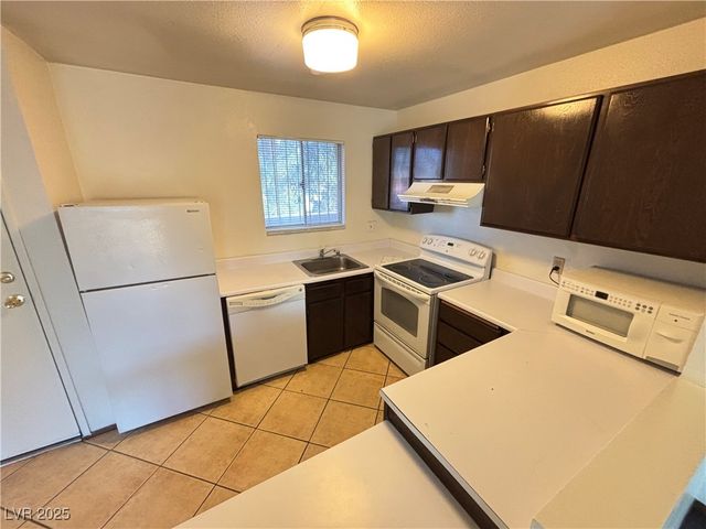 5340 Swenson Street 68, Las Vegas, NV 89119