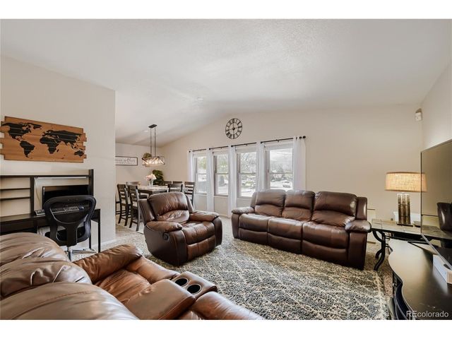 7452 Colonial Dr, Fountain, CO 80817