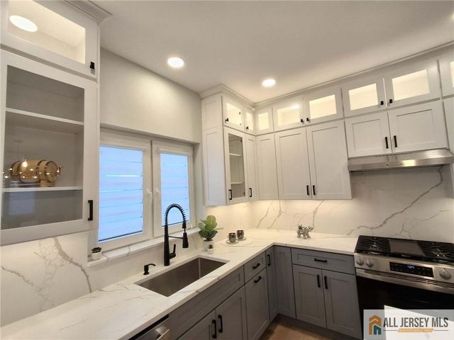 440 Railroad Avenue, South Amboy, NJ 08879