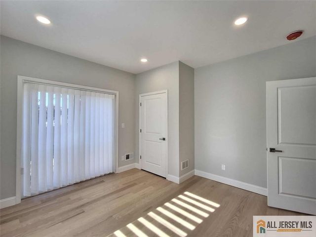 440 Railroad Avenue, South Amboy, NJ 08879