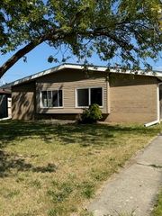 2421-B Lewis Avenue 2421-B, Zion, IL 60099