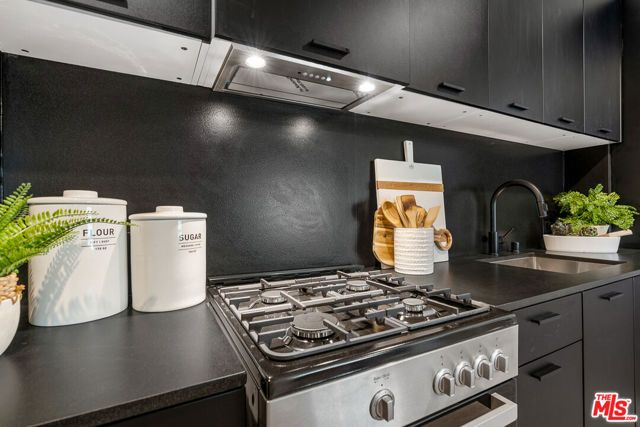 3667 Keystone Avenue 536, Los Angeles, CA 90034