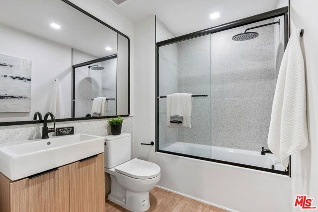 3667 Keystone Avenue 536, Los Angeles, CA 90034