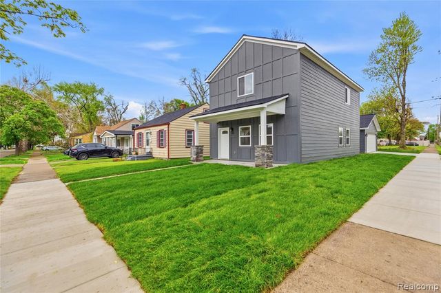 1404 E George Avenue, Hazel Park, MI 48030