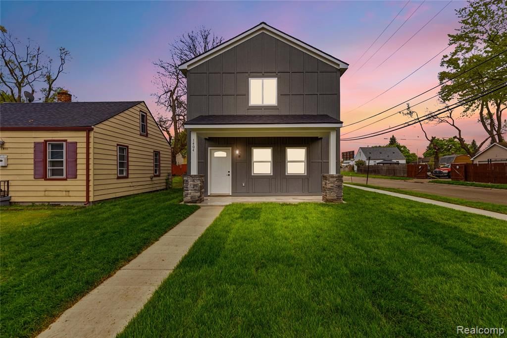 1404 E George Avenue, Hazel Park, MI 48030