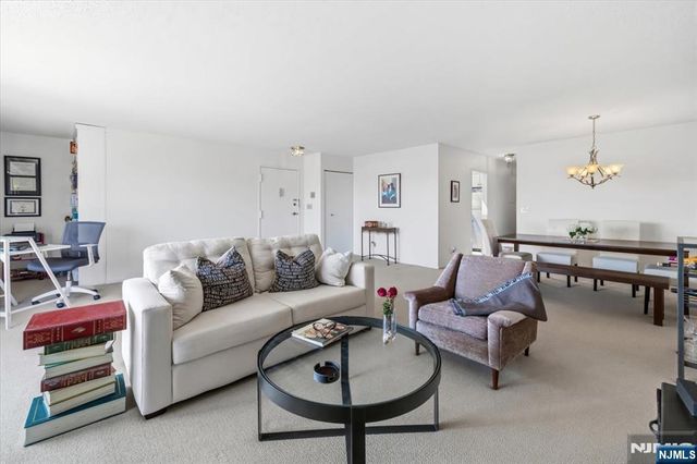 1150 River Road PHB, Edgewater, NJ 07020