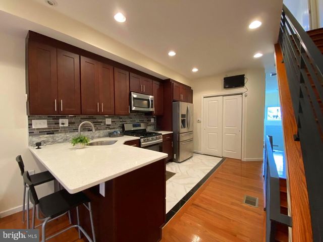 2548 S 2ND ST, Philadelphia, PA 19148