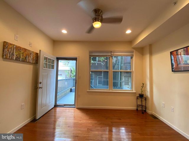 2548 S 2ND ST, Philadelphia, PA 19148