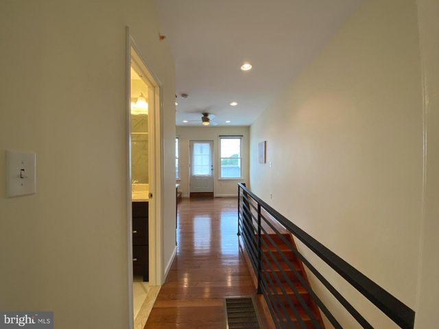 2548 S 2ND ST, Philadelphia, PA 19148