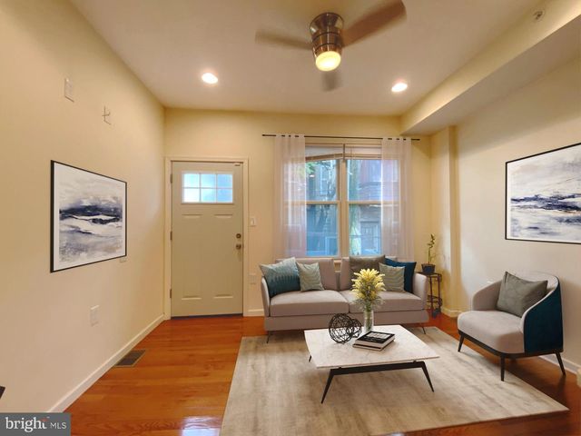 2548 S 2ND ST, Philadelphia, PA 19148