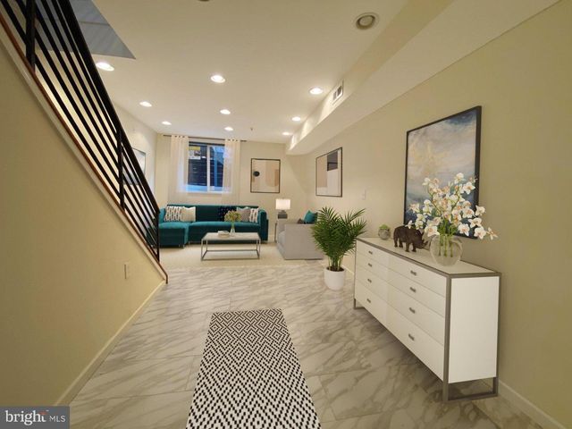 2548 S 2ND ST, Philadelphia, PA 19148