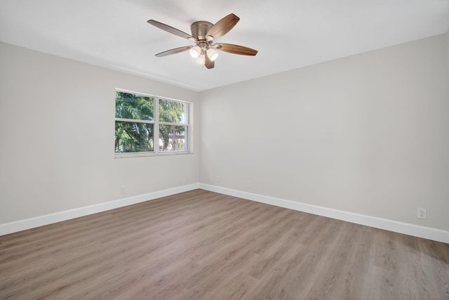 9870 NW 2nd Street, Plantation, FL 33324