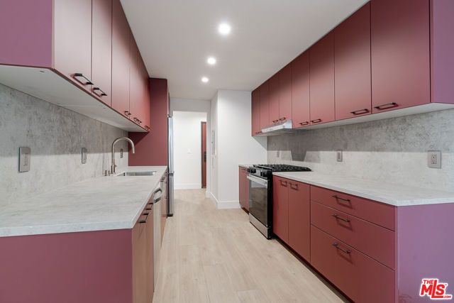 12425 Texas Avenue 6, Los Angeles, CA 90025