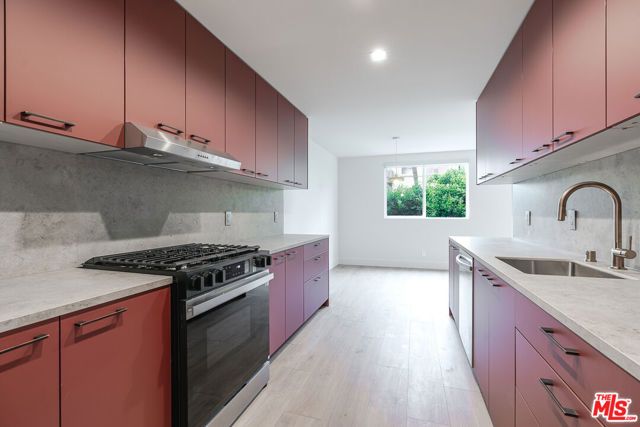 12425 Texas Avenue 6, Los Angeles, CA 90025