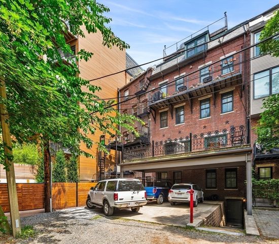 218 W Springfield Street, Boston, MA 02118