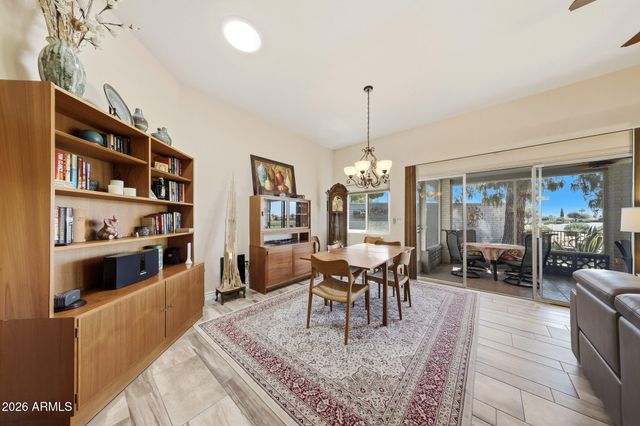 10101 W PINEAIRE Drive, Sun City, AZ 85351