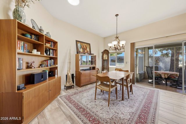 10101 W PINEAIRE Drive, Sun City, AZ 85351