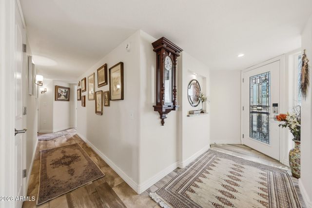 10101 W PINEAIRE Drive, Sun City, AZ 85351