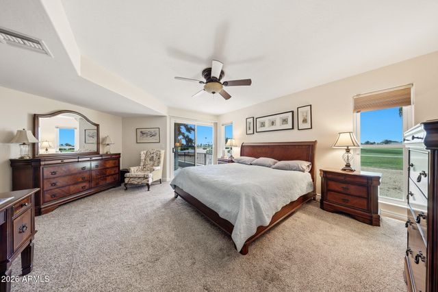 10101 W PINEAIRE Drive, Sun City, AZ 85351