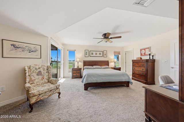 10101 W PINEAIRE Drive, Sun City, AZ 85351