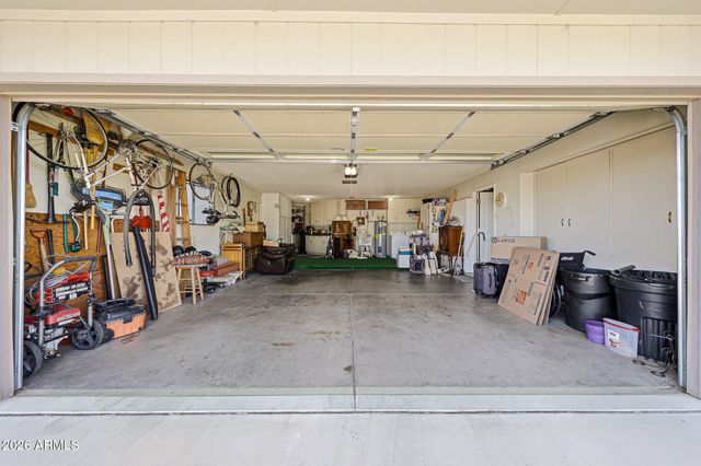 10101 W PINEAIRE Drive, Sun City, AZ 85351