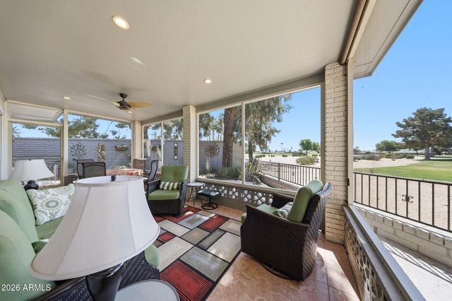 10101 W PINEAIRE Drive, Sun City, AZ 85351