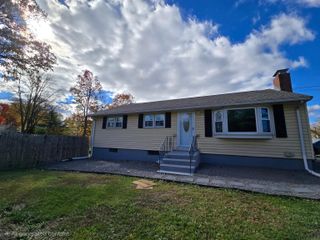 559 Mountain Road, Newington, CT 06111