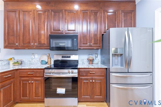 4329 Village Creek Dr, Chesterfield, VA 23831