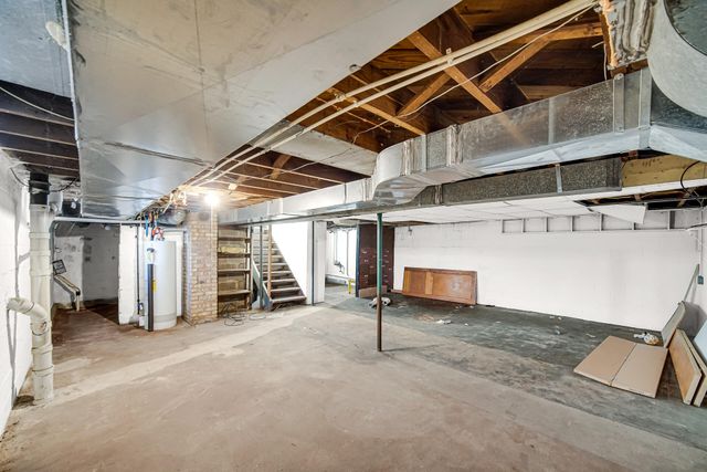 721 N Woodland Avenue, Michigan City, IN 46360