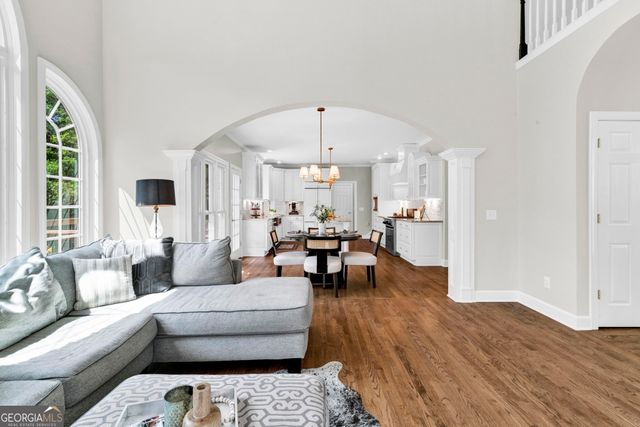 5555 Hampstead Way, Johns Creek, GA 30097