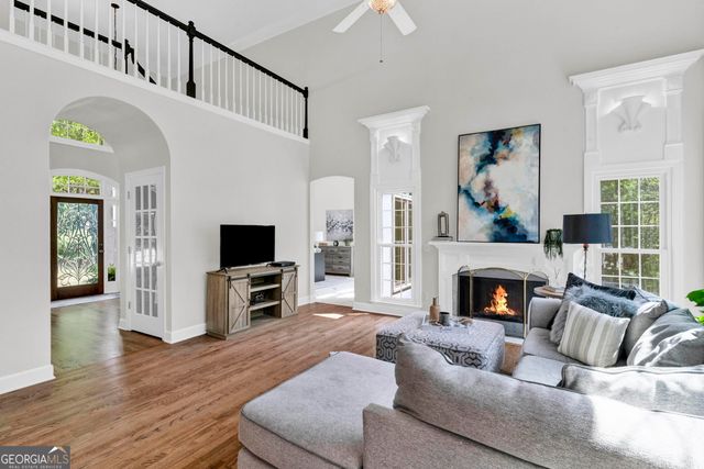 5555 Hampstead Way, Johns Creek, GA 30097