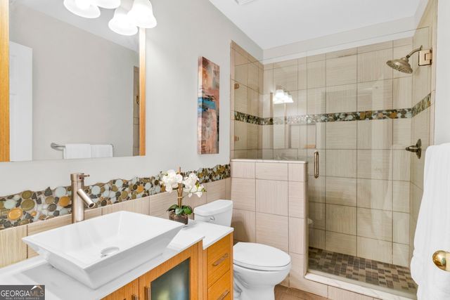 5555 Hampstead Way, Johns Creek, GA 30097