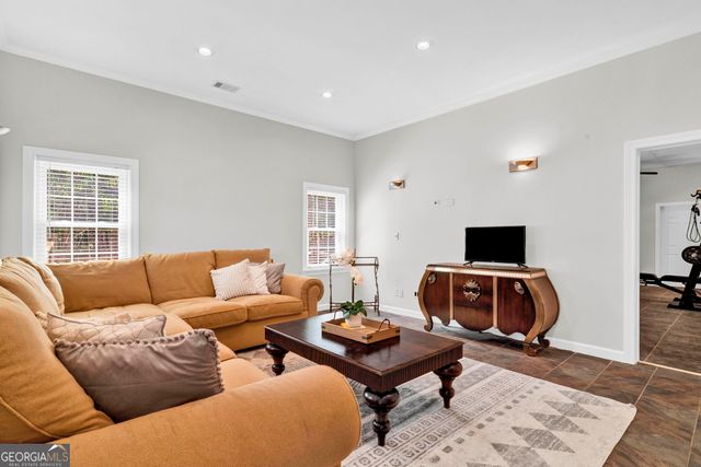 5555 Hampstead Way, Johns Creek, GA 30097