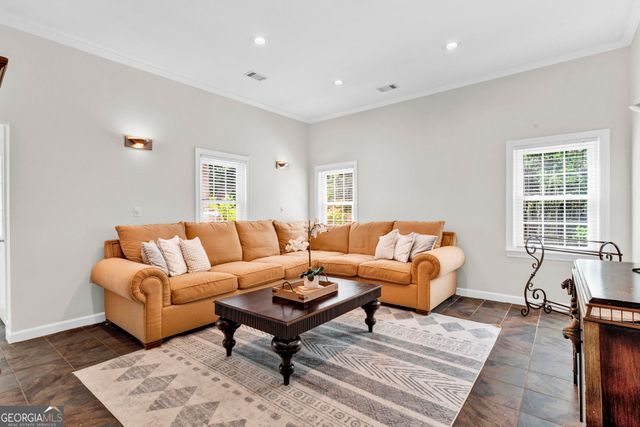 5555 Hampstead Way, Johns Creek, GA 30097
