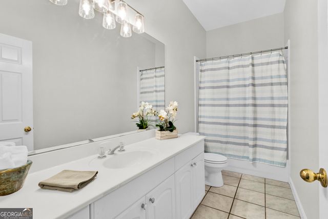 5555 Hampstead Way, Johns Creek, GA 30097
