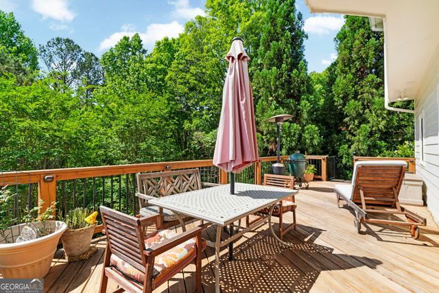5555 Hampstead Way, Johns Creek, GA 30097