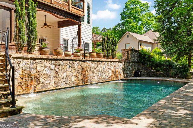5555 Hampstead Way, Johns Creek, GA 30097